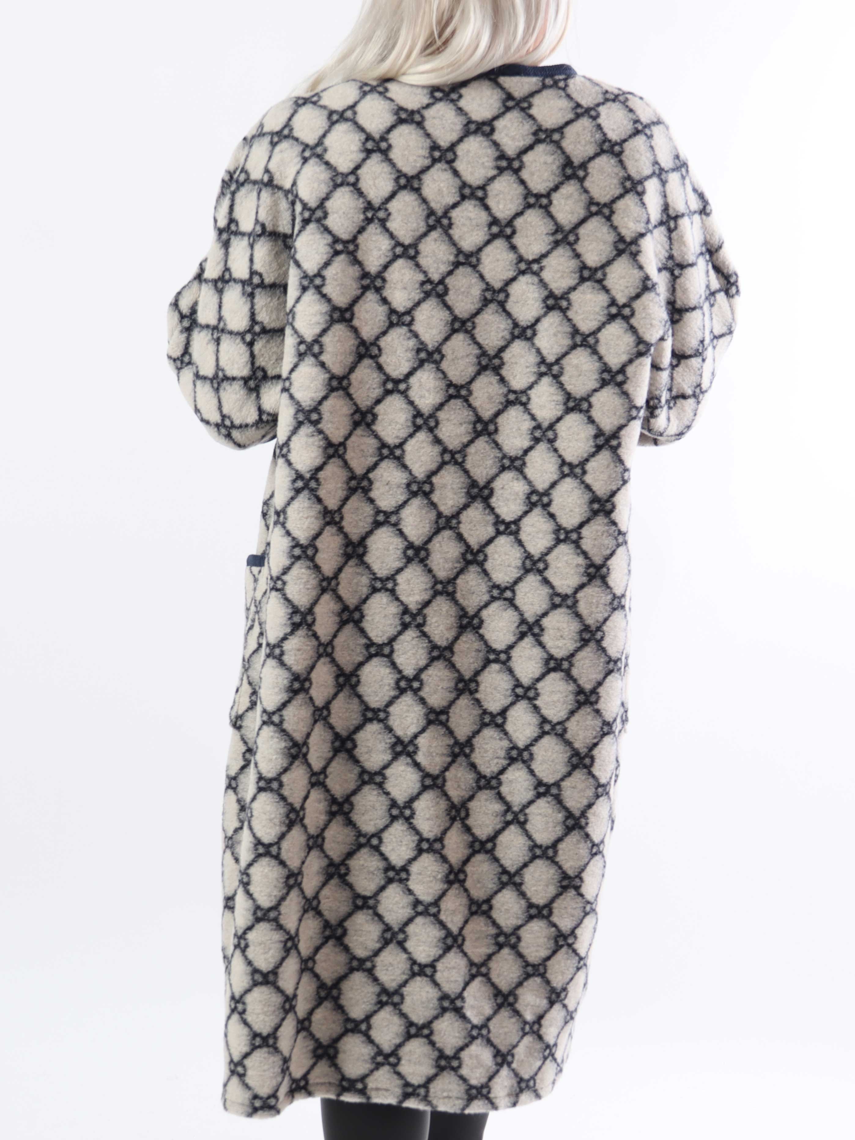 Arianna - Mønstret plus size frakke